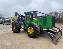 2019 John Deere 648LII